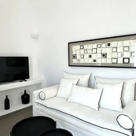 Premium Santorini Campbell 1 Bedroom Spectacular Aegean Sea Views Private Outdoor Hot Tub *