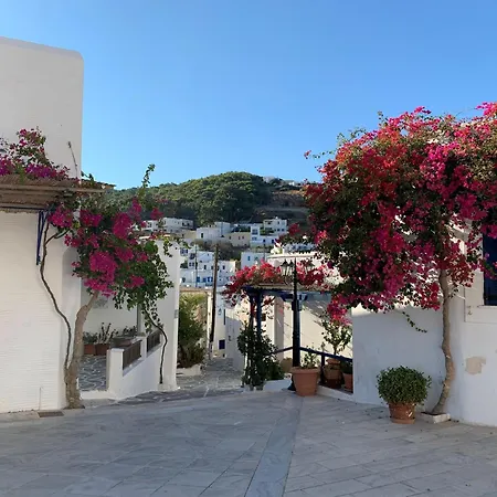 Premium Santorini Campbell 1 Bedroom Spectacular Aegean Sea Views Private Outdoor Hot Tub *